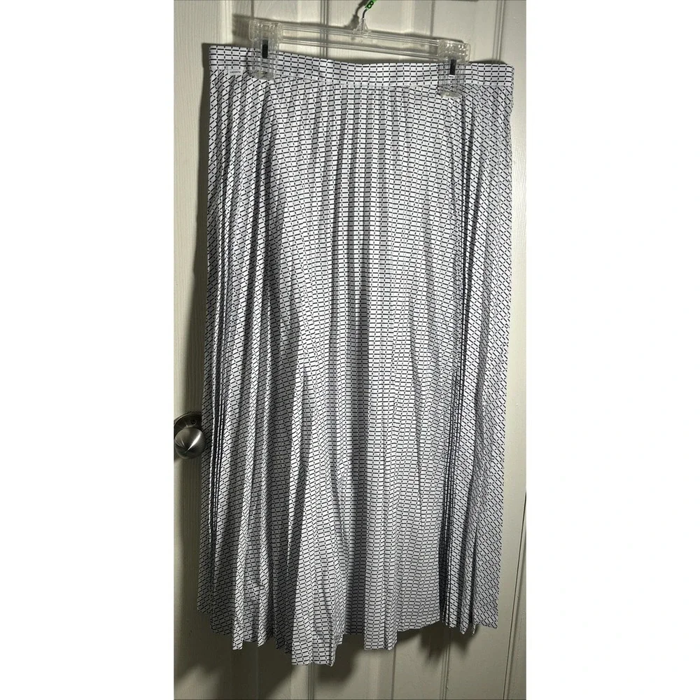 LACOSTE Pleated Skirt , Size 42/10, White/Thermal Blue  NWT MSRP 195